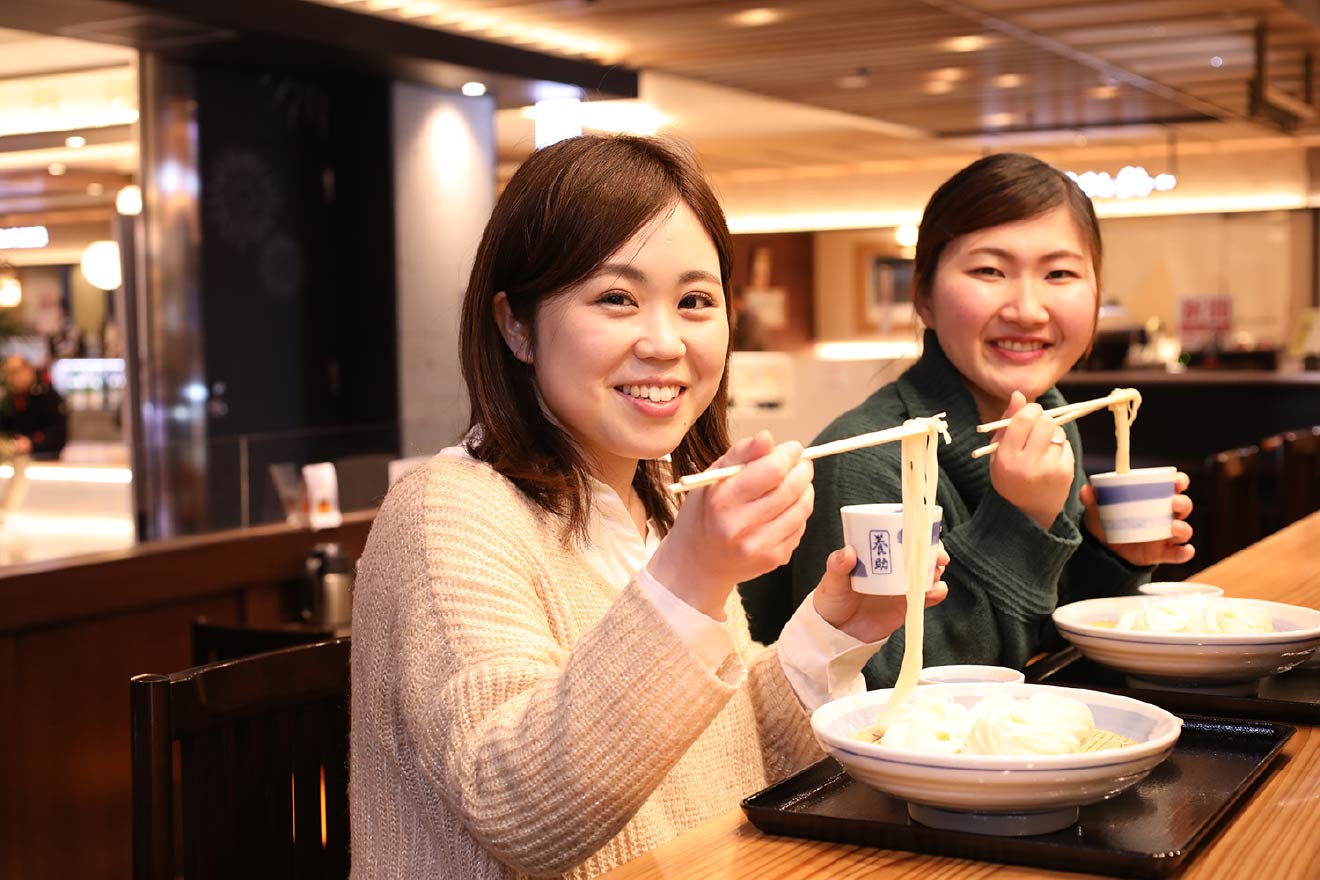秋田ステーションビル「トピコ」
