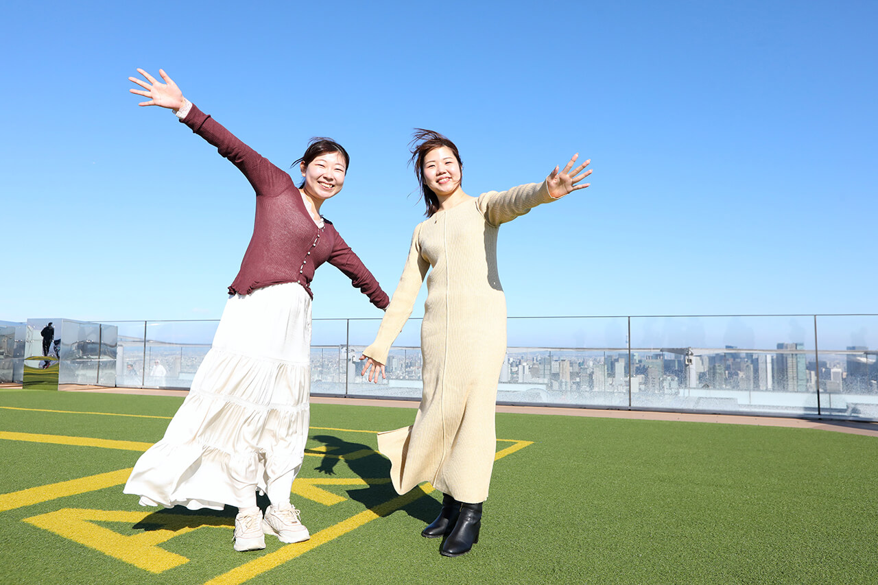 SKY STAGEにある芝生の広場