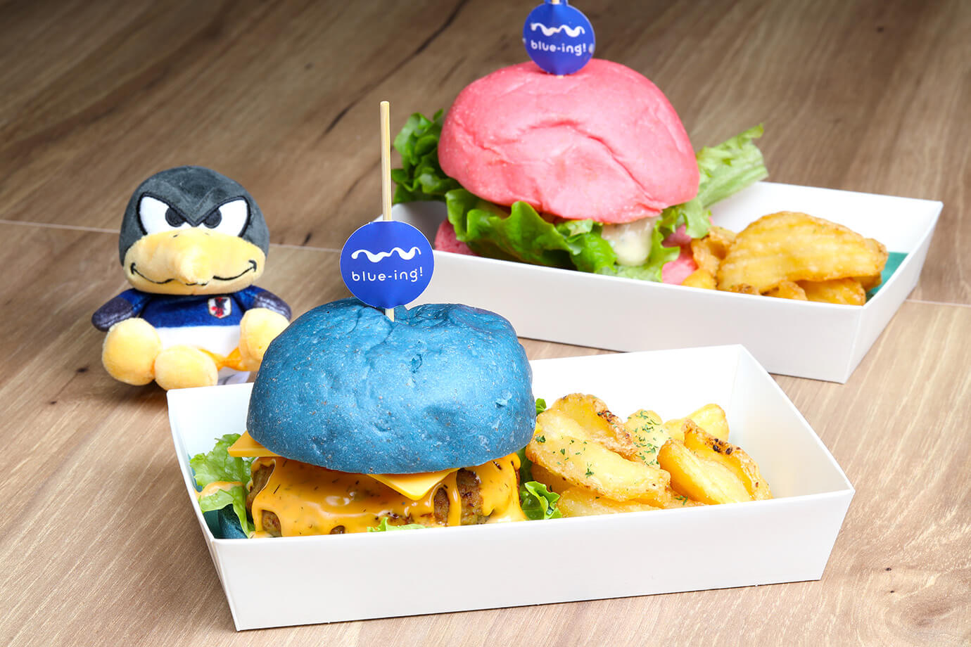 blue-ing! CAFE & BAR